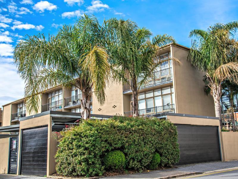 Adelaide Dress Circle Apartments - Ward Street Exterior photo